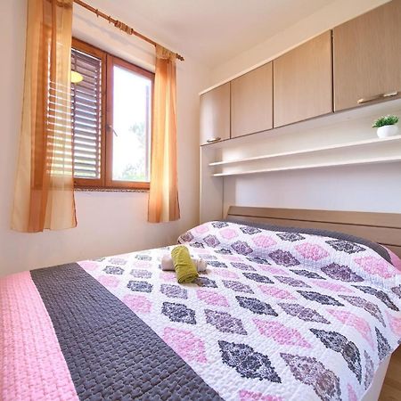 Rasopasno Apartment With Terrace And Private Parking 外观 照片