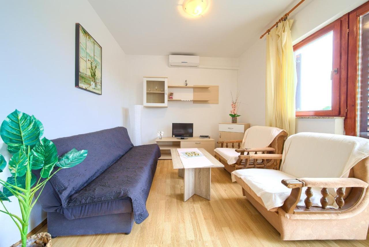 Rasopasno Apartment With Terrace And Private Parking 外观 照片