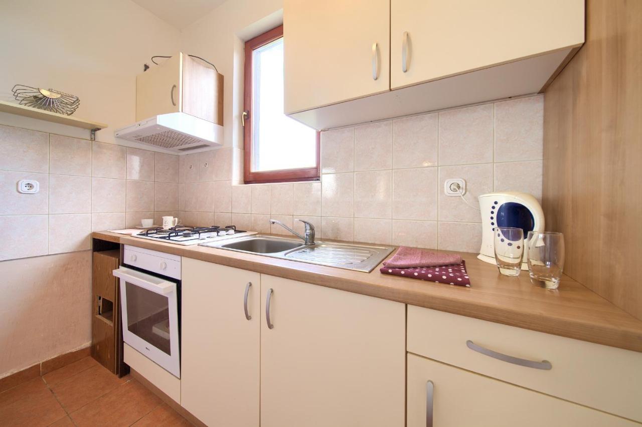 Rasopasno Apartment With Terrace And Private Parking 外观 照片
